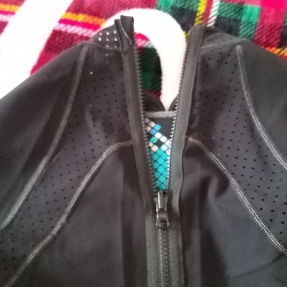 Lululemon Long Sleeved One-Piece Reversible Paddle Swimsuit size 4 -like new - Picture 10 of 16